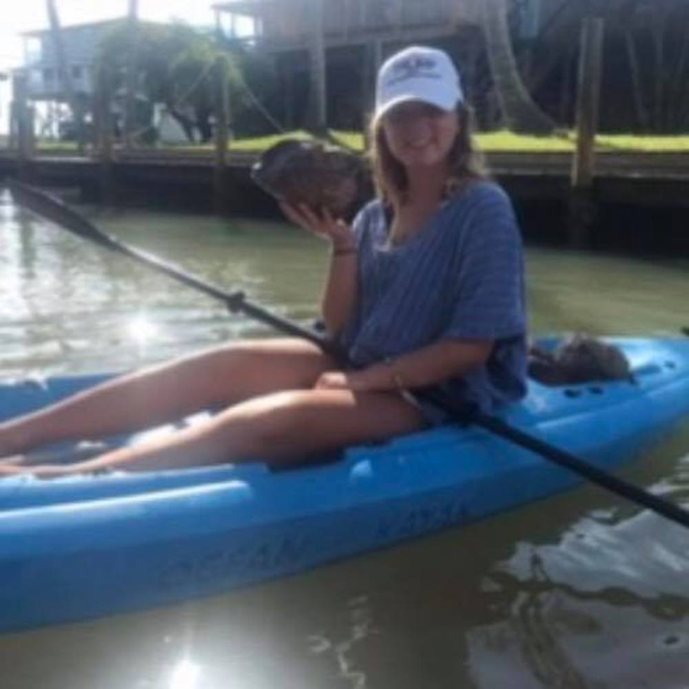 Meet your Posher, Lucy